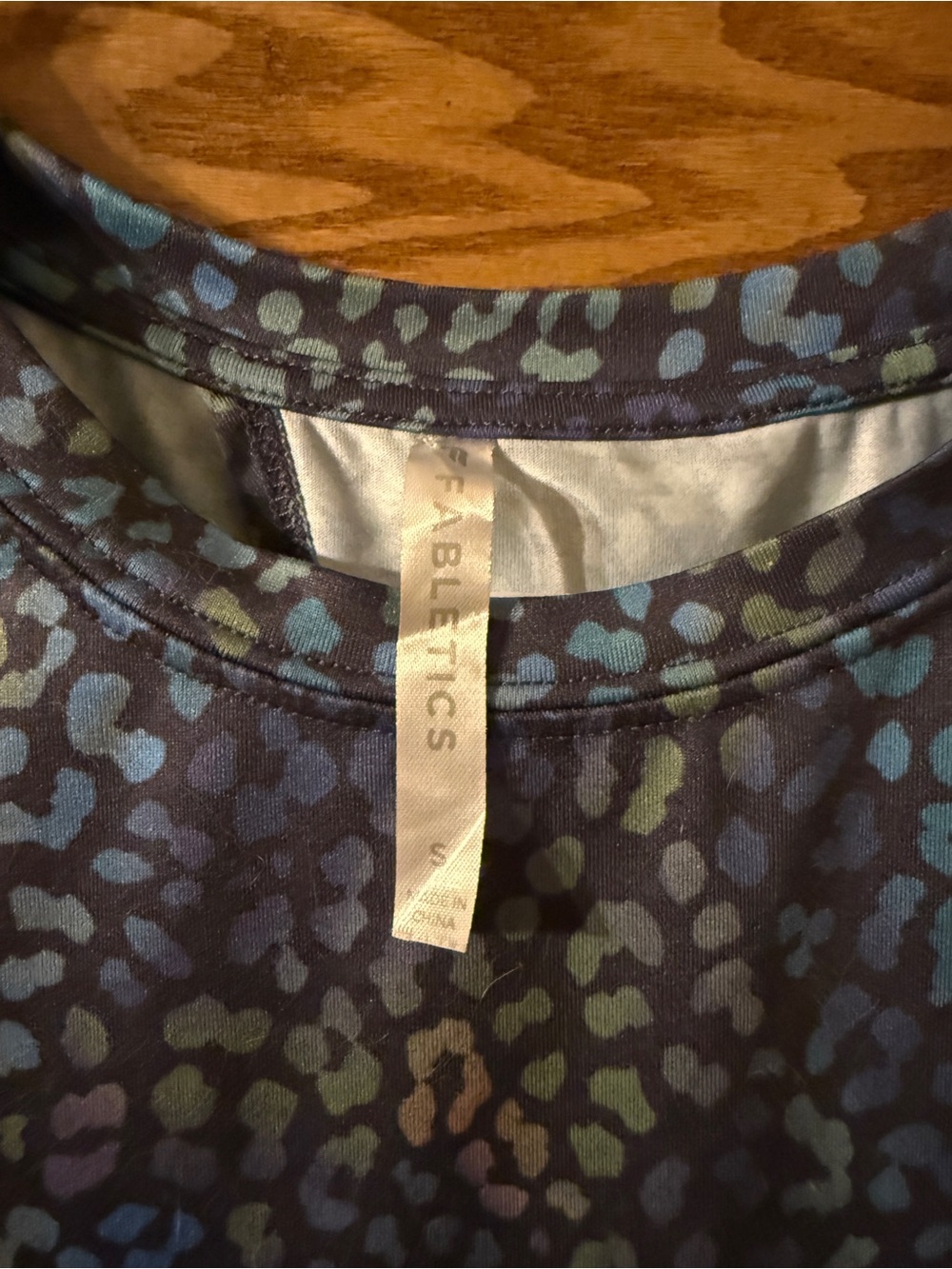 Fabletics - open back tank - Picture 5 of 5